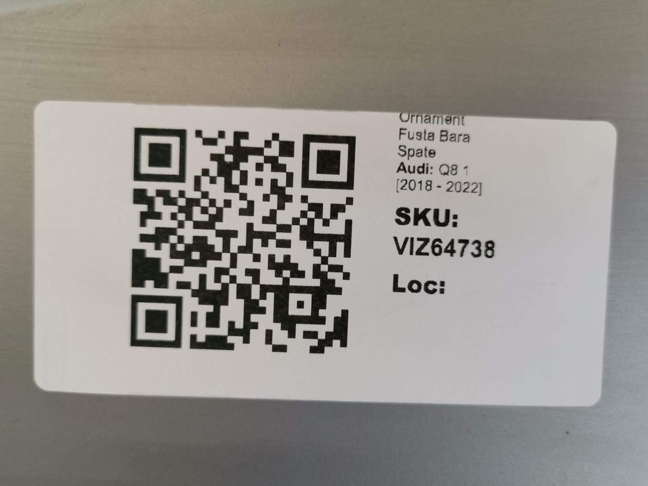 Орнамент Задна Броня Ауди Q8 / Audi Q8 S-Line Оригинален В Добро Състо