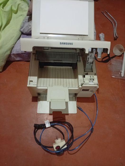 Принтер SAMSUNG.