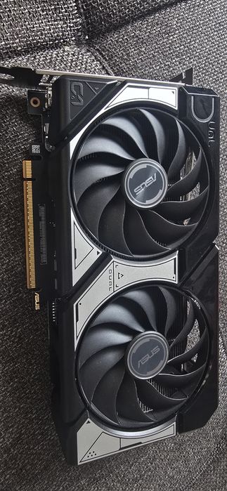 Placa Video Asus 5060 8GB GDDR7 128bit