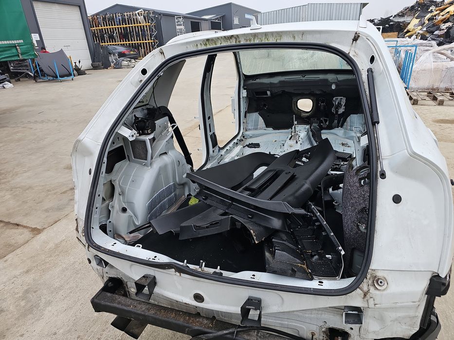 Cheder haion AUDI Q3 (8UB) [Fabr 2011-2018] OEM