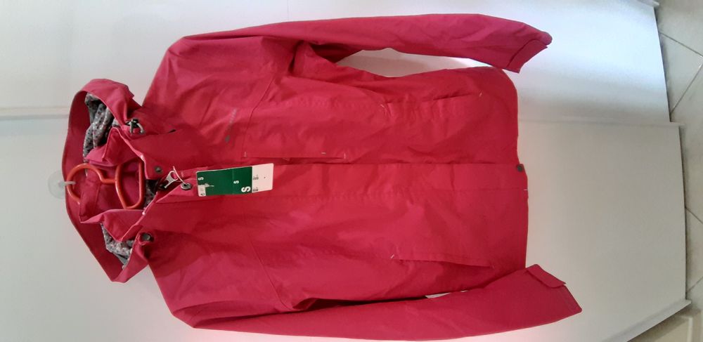 Vand geaca Quechua impermeabila marimea S