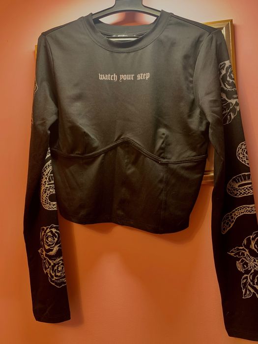 Черна блуза с елементи