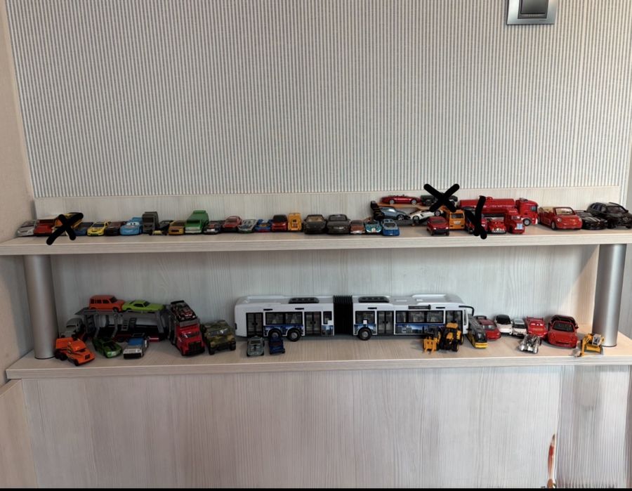 Метални колички предимно hot wheels и други