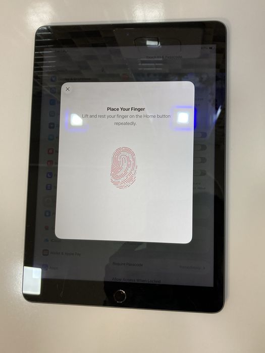 Apple iPad gen 9 • aproape Noua • 96% Bateria • A2602