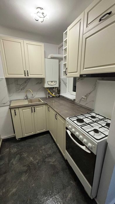 PROPRIETAR,inchiriez apartament 2 camere,decomandat Lujerului,CENTRALA