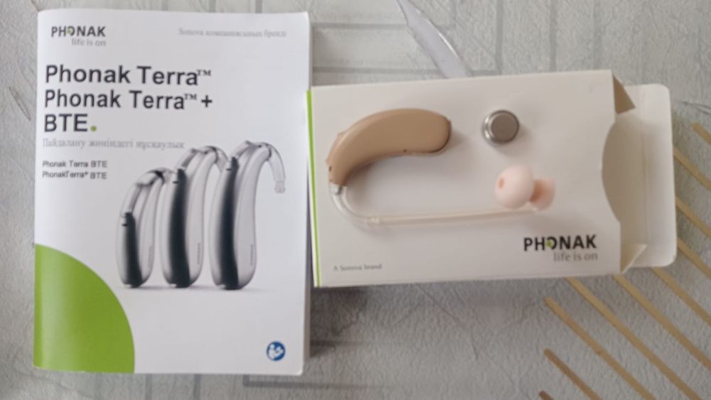 Слуховой аппарат новый