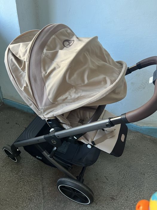 Carucior Cybex balios s lux almond beige