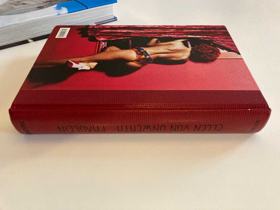 Ellen von Unwerth. Fräulein carte arata fotografie moda erotic nud