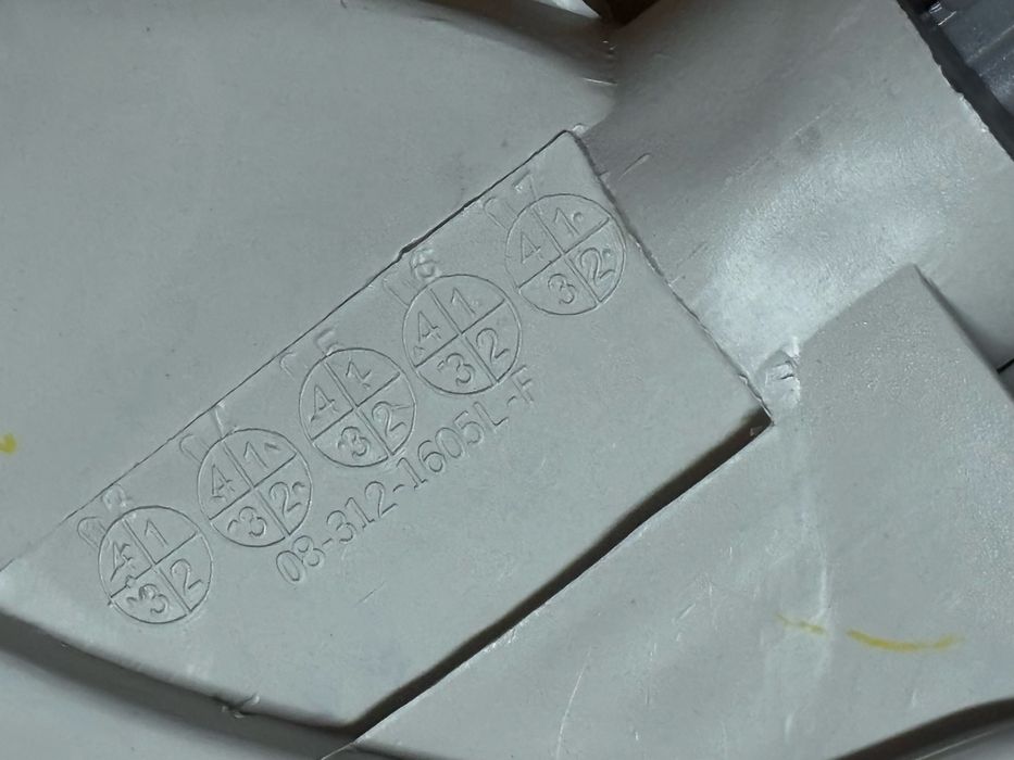 Поворотник в бампер королла 93-97