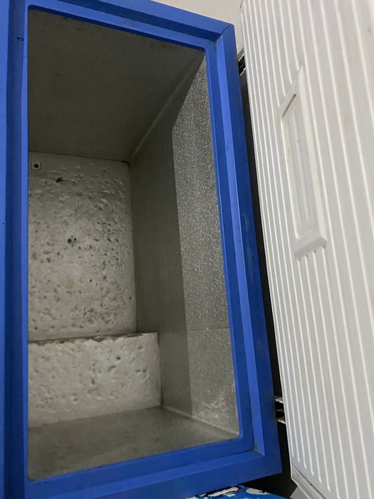 Продам морозильник