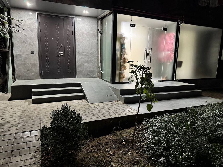 Офис Ц-1 Street 77  65 м2