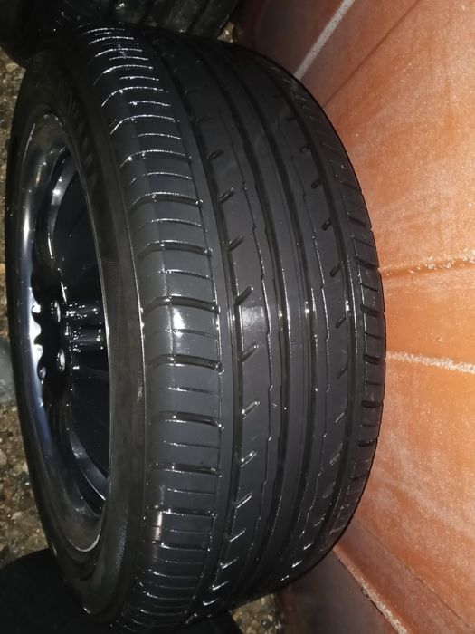 Продам диски с резиной.