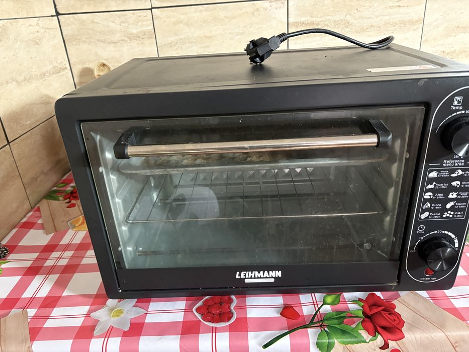 Vand cuptor electric