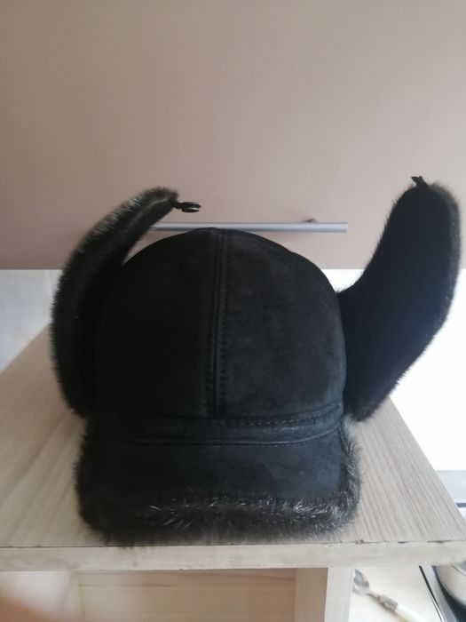 Продам зимние меховую кепку