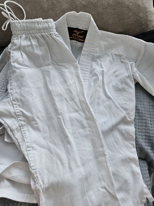 Продам кимоно для карате