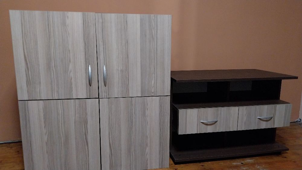 Шкафове 3 броя от секция