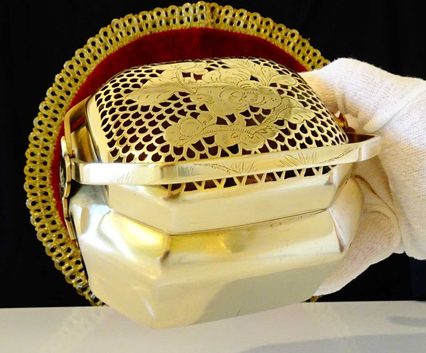 Старинно бронзово кандило,кадило,тамянник,ажур,цветя.