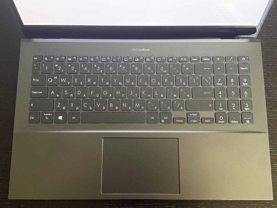 ASUS ZenBook Pro 15 OLED UM535QE / Лаптоп