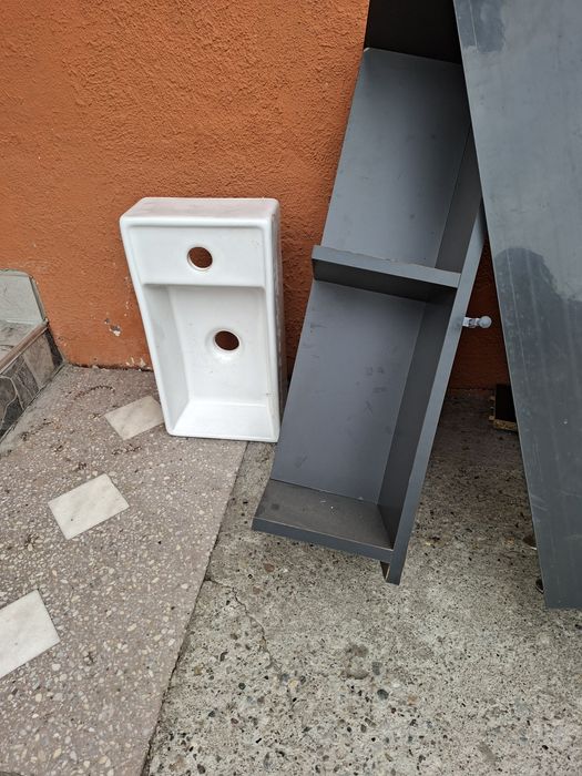 Vand set pentru baie.