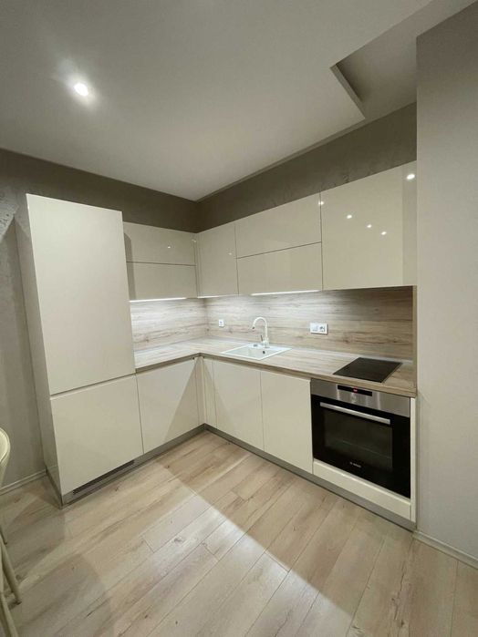 Дава се под наем Двустаен апартамент в Пловдив, Христо Смирненски - 66 кв.м за 450 € - Снимка #3