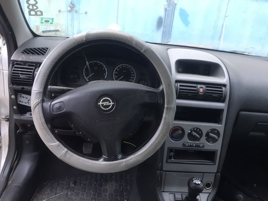 Опел Астра 1.8 115кс x18xe1 На Части