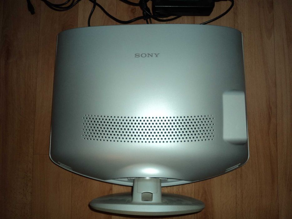 Телевизор SONY WEGA  KLV-17HR3