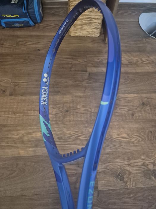 Rachete de tenis Yonex Ezone 2025  L2 300g 16x19