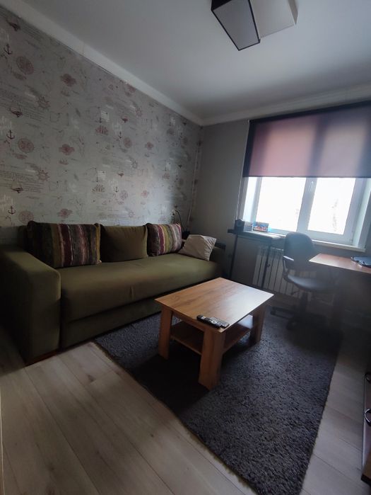 3-комнатная в 7 мкр.