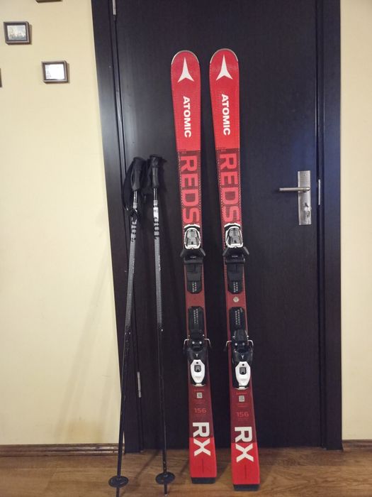 Vand schiuri noi+bețe schi