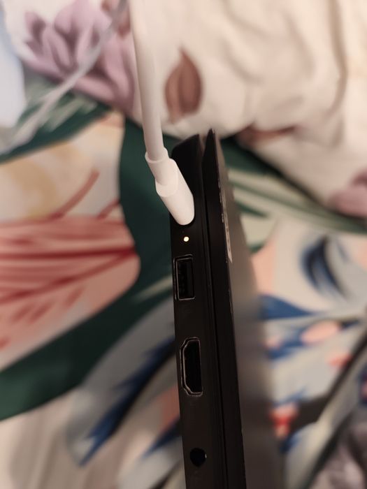 Laptop Lenovo Think Pad E14 Model cu Amprenta 16 GbRam SSD 256 gb