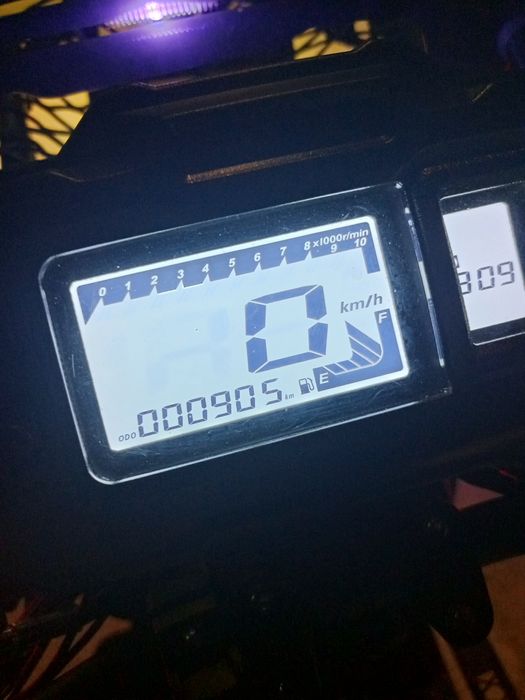 Tank 2 pro max 2025 3 ta yuk uchun chamadoni bor