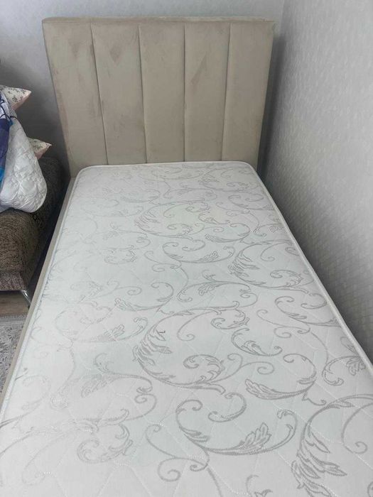 Продам кровать односпальная