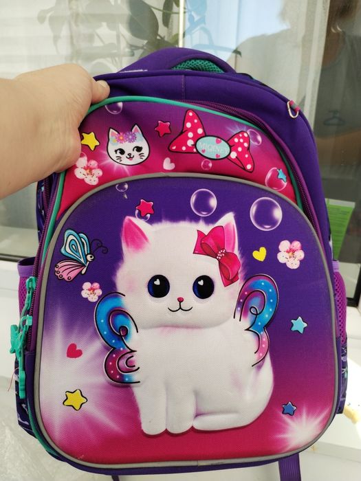 Продам рюкзак для девочки