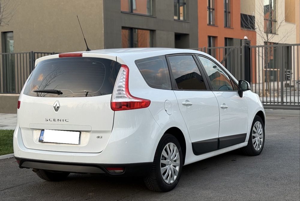 Renault Grand Scenic 3  2012  7 locuri facelift