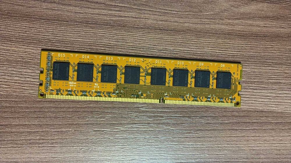 DDR3 8Gb 1600 Zeppelin б\у