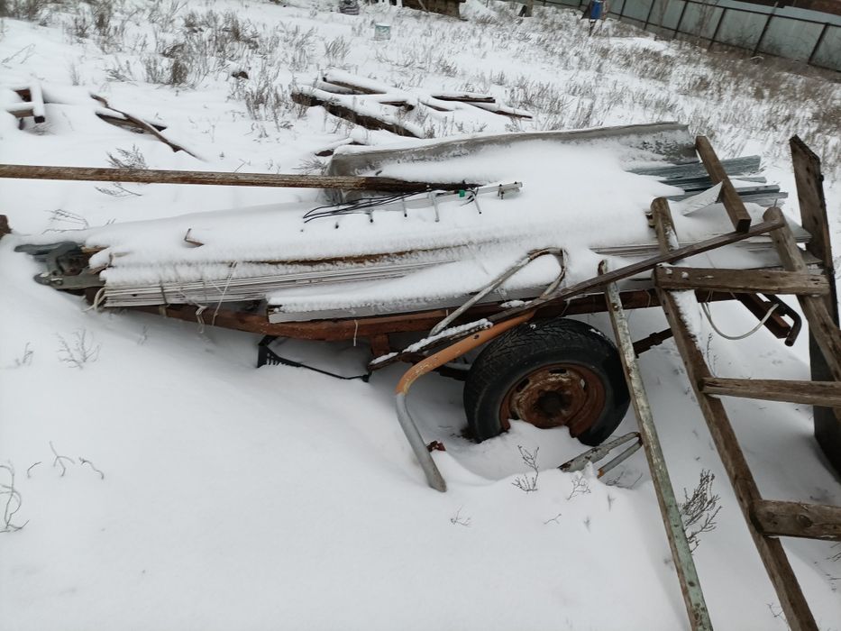 Продам прицеп в хорошем состоянии не доделанный