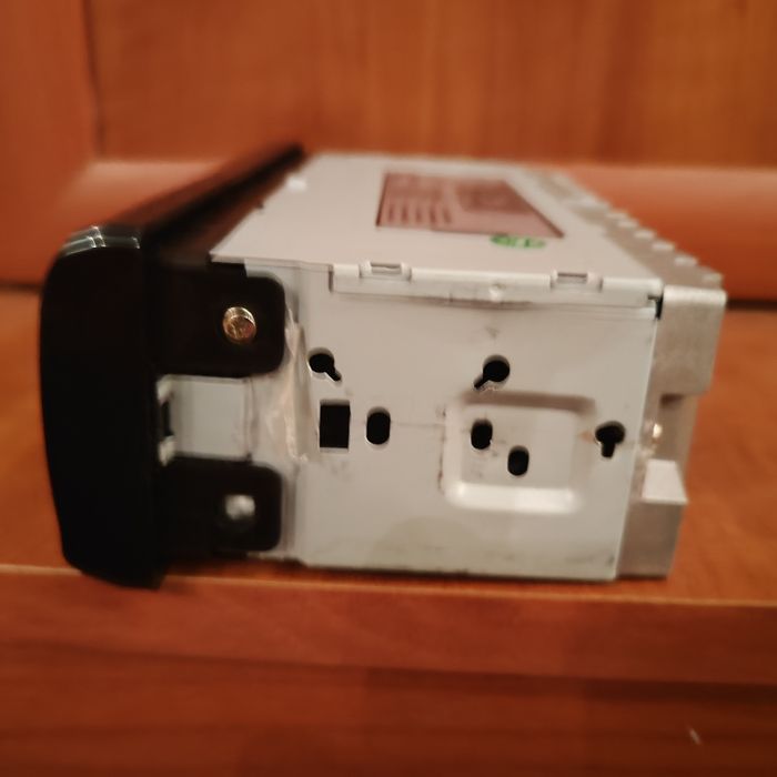 Продам Магнитофон пульт есть вроде