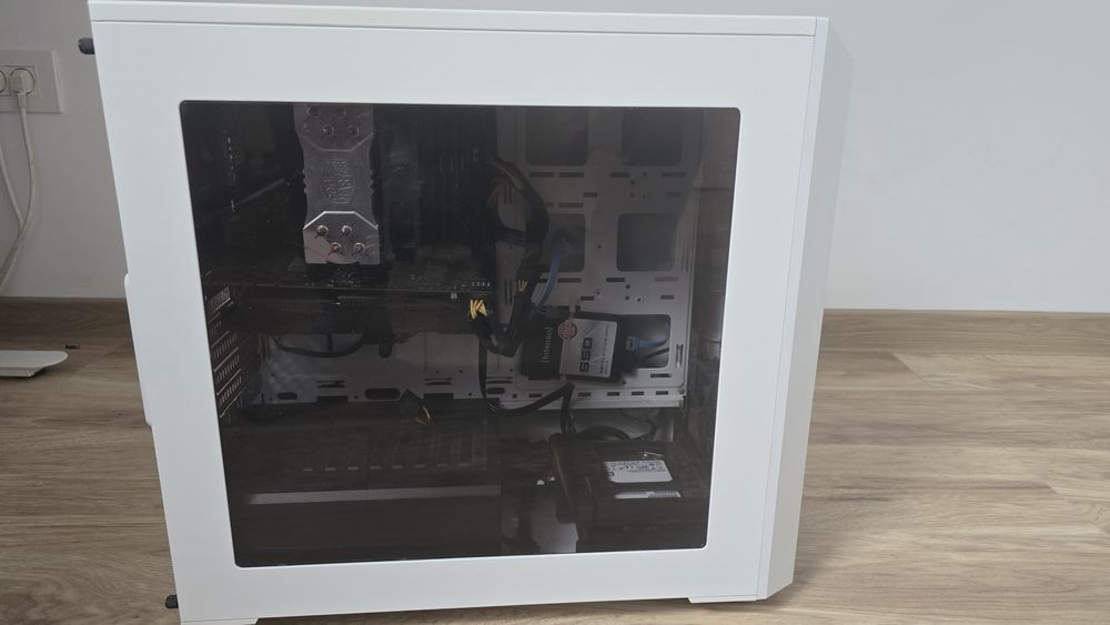 PC Gaming i5-7600K + GTX 1070 | 32GB RAM | SSD 128GB + HDD 1TB