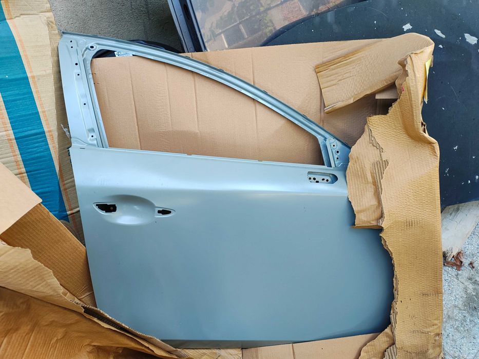 Предна дясна врата за Mazda 3 Седан 2019- Чисто нова