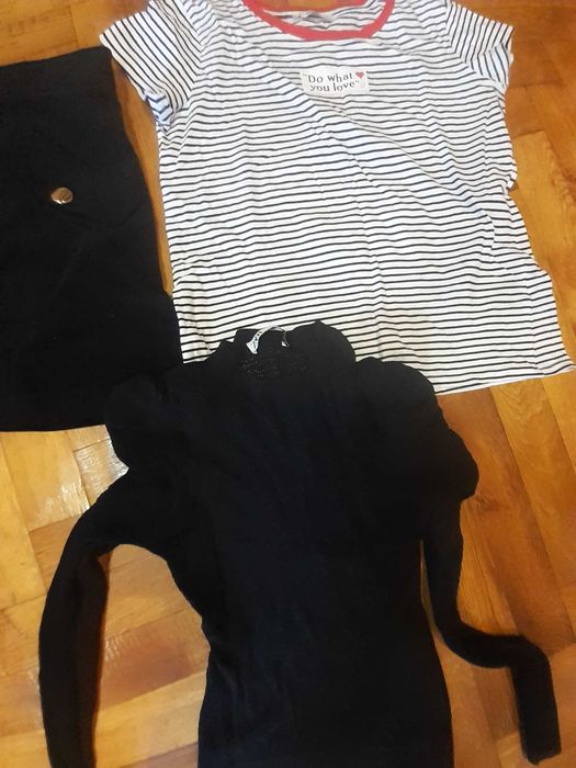 Fusta,bluză si tricou mărime XS