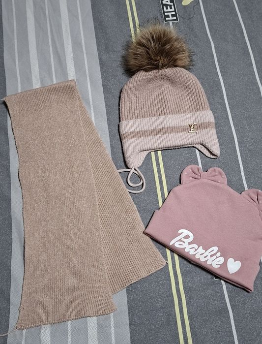 Продаётся шапка комплект в отличном состоянии