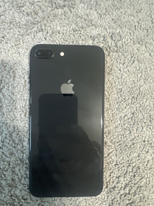 Vand ihone 8 plus 64 gb