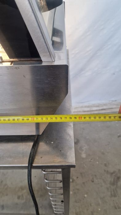 Чешка топла витрина