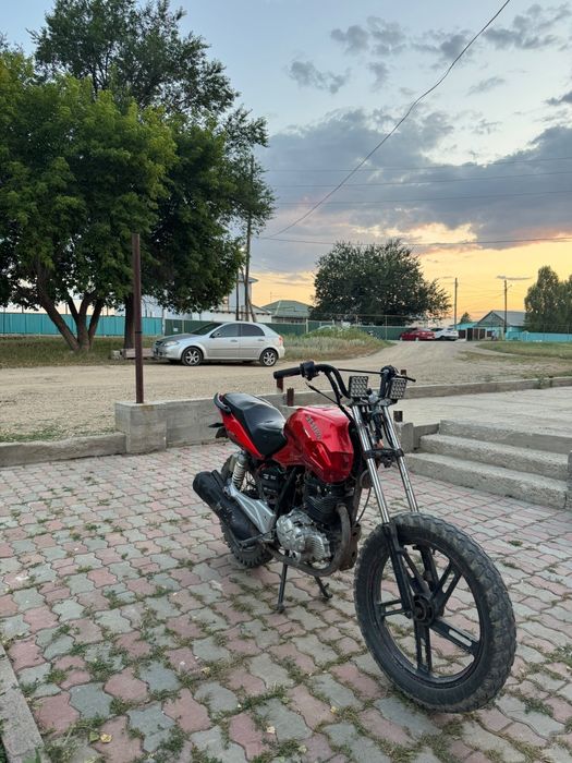 Продаётся Мотоцикл Дестра