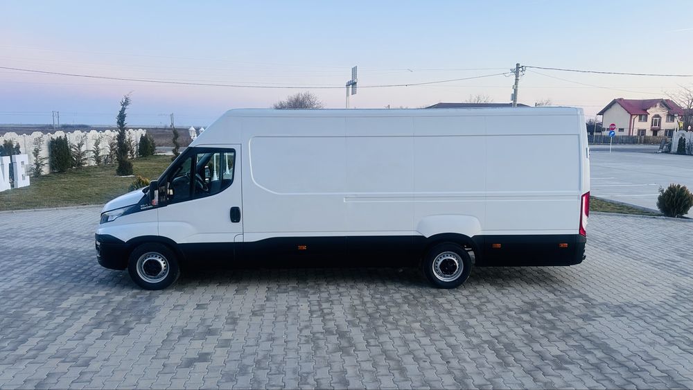 IVECO DAILY 35S14 HI MATIC 2.3 DIESEL-146000 km reali unic proprietar de noua