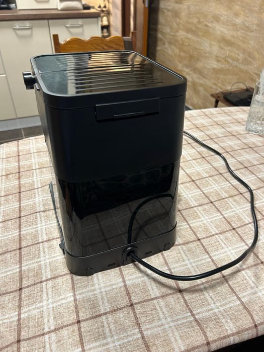 Кафемашина DeLonghi EC230.BK