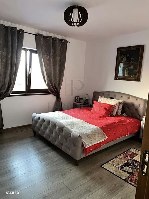 GIROC - 3 Camere - Etaj 1 - Pod cu intrare din apartament