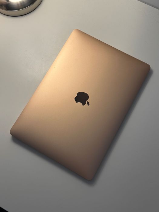 MacBook Air M1 (2020) – 13”, 8GB RAM, 256GB SSD Bucuresti Sectorul