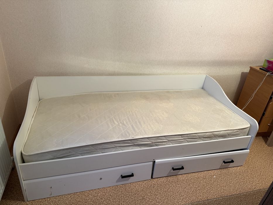 Продается кровать