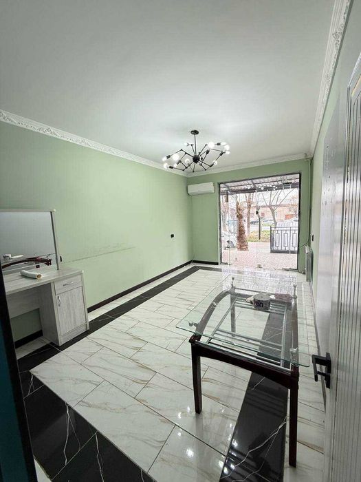 Chilonzor 17 kvartalda joylashgan 2 xonali nijiloy sotiladi.